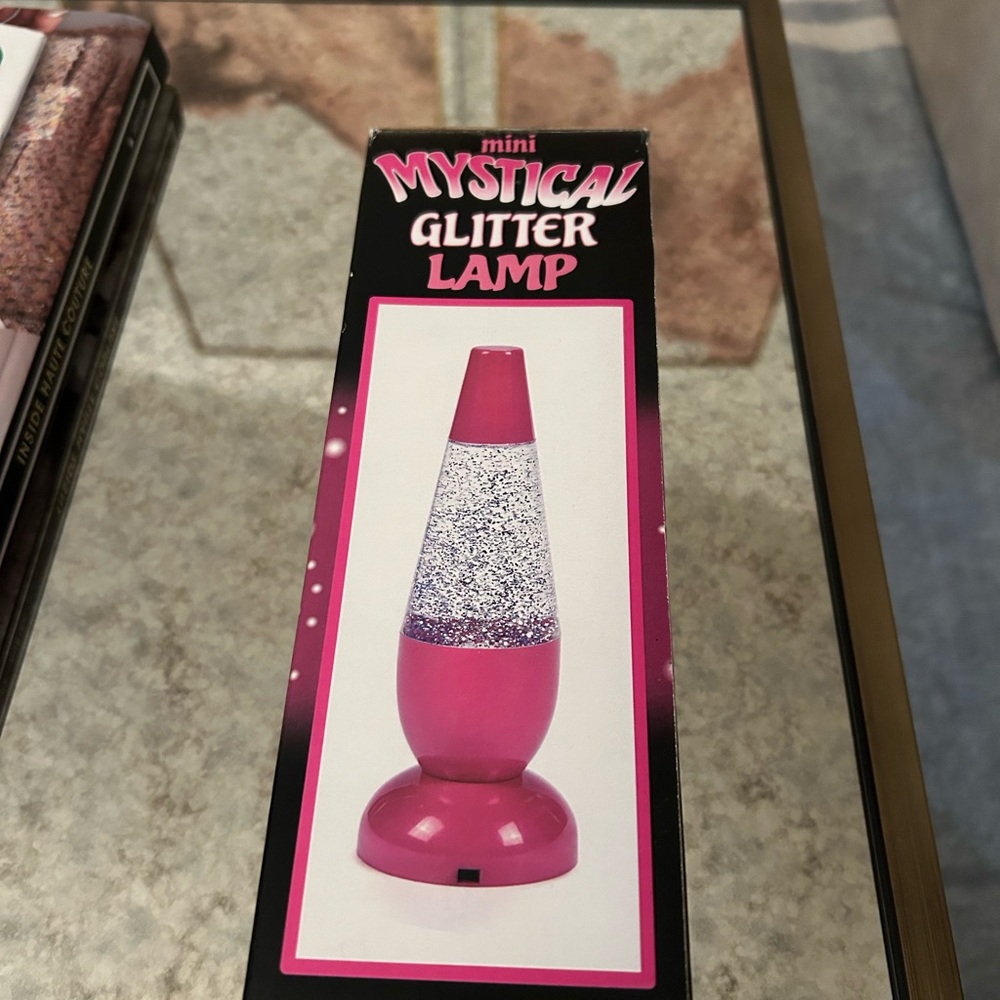 Cutie mini glitter lamp!
